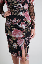 Load image into Gallery viewer, woman-wearing-connected-apparel-Amber Floral Print Dress-posing-on-plain-background
